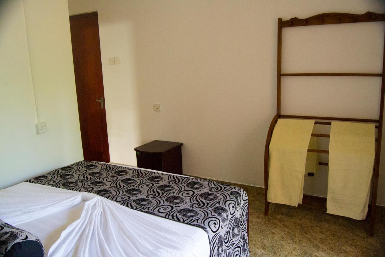 Iduwara Guest Hotel Sigiriya Eksteriør billede